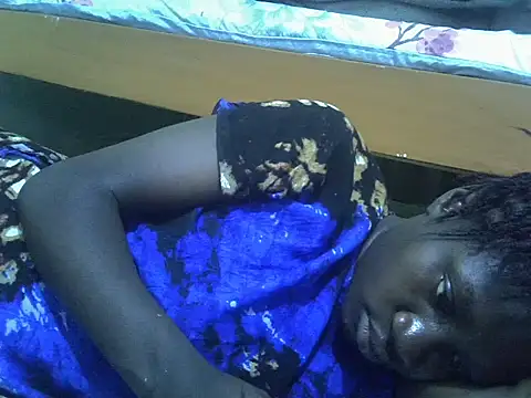 Snapshot of Petite_rider chatting on October 3, 11:15 am Petite rider online show from October 3, 11:15 am