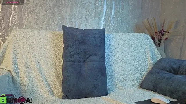 Snapshot of Kvetachka chatting on October 8, 3:22 am Kvetachka online show from October 8, 3:22 am