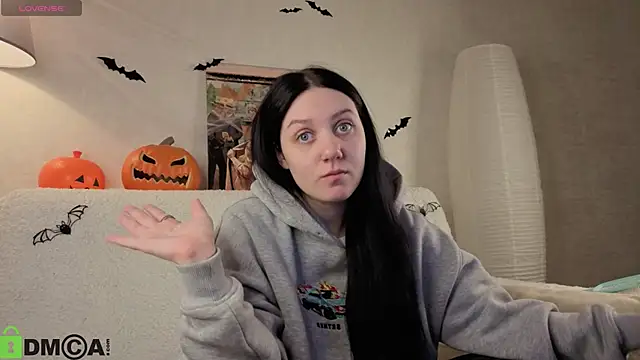 Snapshot of Kvetachka chatting on October 28, 1:11 am Kvetachka online show from October 28, 1:11 am