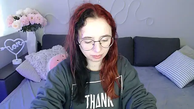 Mini Diva online show from November 21, 9:11 am