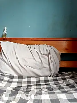 Twinklestar254 online show from October 17, 5:32 am