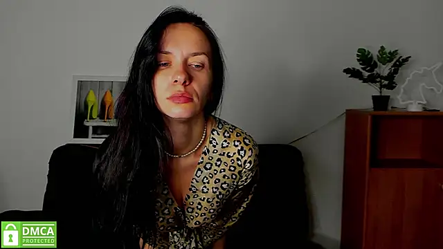 annakillianox online show from November 15, 6:25 am