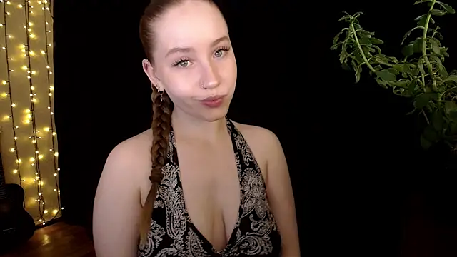 Snapshot of SindiWatsoon chatting on October 19, 11:23 am SindiWatsoon online show from October 19, 11:23 am