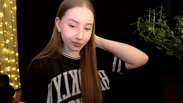 Snapshot of SindiWatsoon chatting on September 23, 8:12 am SindiWatsoon online show from September 23, 8:12 am