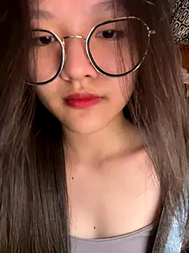 Snapshot of Krixxi22 chatting on October 13, 2:53 pm Krixxi22 online show from October 13, 2:53 pm