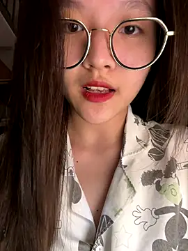 Snapshot of Krixxi22 chatting on October 19, 5:48 pm Krixxi22 online show from October 19, 5:48 pm