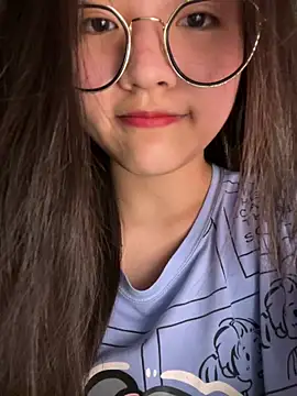 Snapshot of Krixxi22 chatting on September 29, 2:44 pm Krixxi22 online show from September 29, 2:44 pm