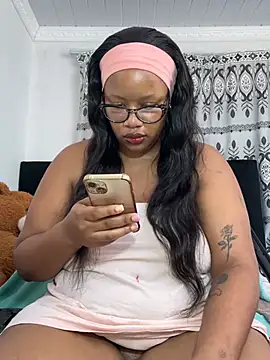 MimiCurves online show from June 1, 8:16 am