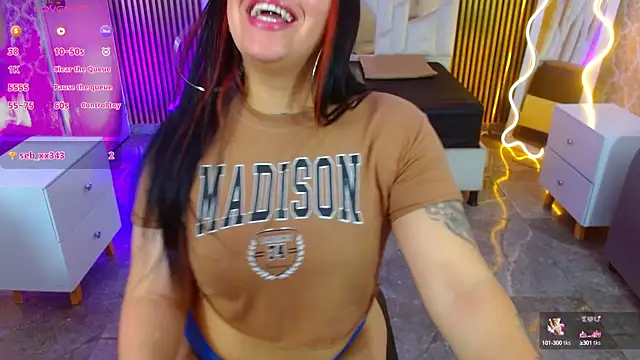 Snapshot of martinna_tay chatting on October 4, 3:34 am martinna tay online show from October 4, 3:34 am