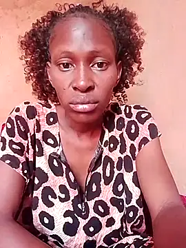 Snapshot of LOVELY-2BERRY chatting on October 25, 8:44 am LOVELY-2BERRY online show from October 25, 8:44 am