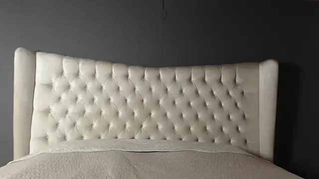 nichole bree  online show from October 1, 12:32 pm