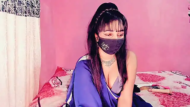 Sweetie Fox XXX online show from May 3, 5:49 pm