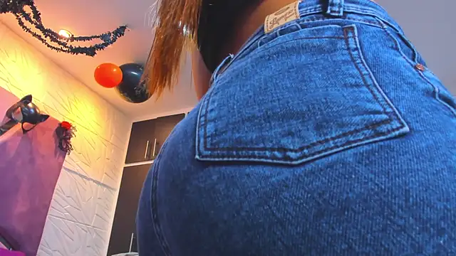 Charlotte Ice1 online show from October 20, 3:37 pm