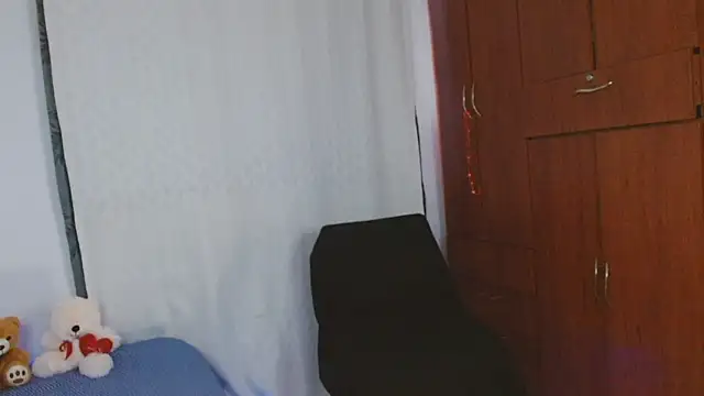 Snapshot of cattaleya1476 chatting on September 10, 8:53 pm cattaleya1476 online show from September 10, 8:53 pm