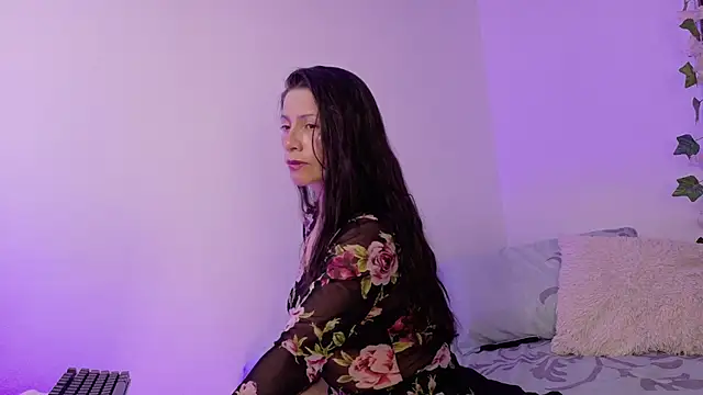 Snapshot of cattaleya1476 chatting on October 26, 9:21 pm cattaleya1476 online show from October 26, 9:21 pm