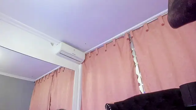 Cleo-Escobar online show from April 10, 1:17 pm