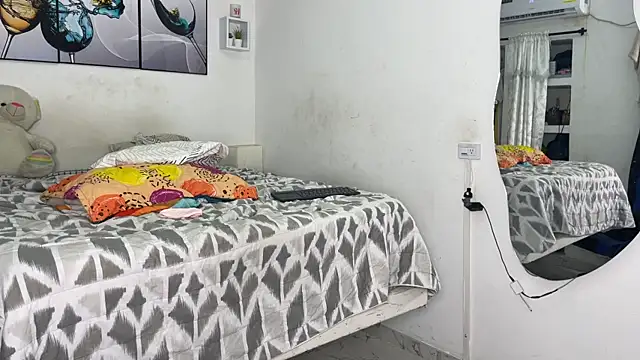 Snapshot of wendy_alejo1712 chatting on September 19, 1:48 am wendy alejo1712 online show from September 19, 1:48 am