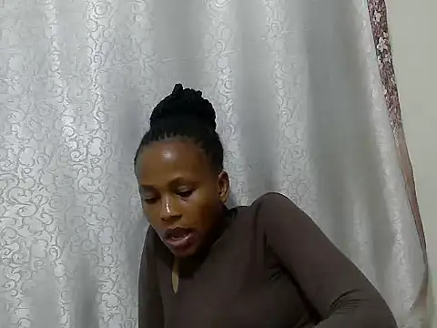 Snapshot of tinabestdoll chatting on October 2, 11:10 pm tinabestdoll online show from October 2, 11:10 pm