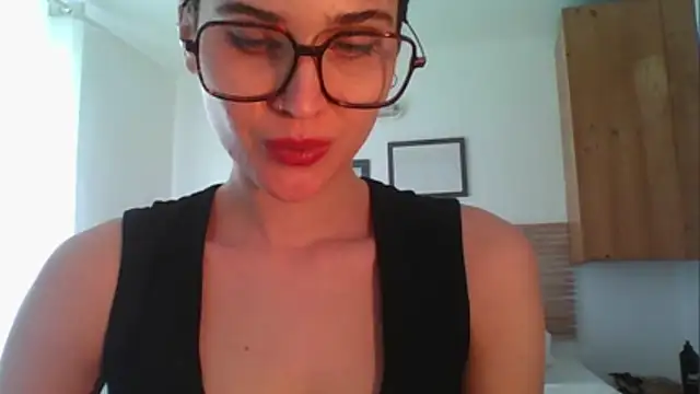 sarah perfect online show from February 15, 3:22 pm