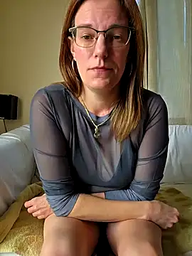 SpiceLea online show from October 10, 8:19 am