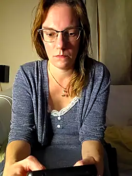 SpiceLea online show from October 12, 7:38 pm