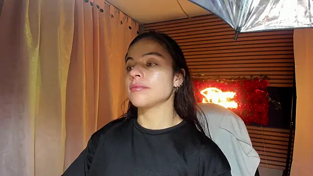 Snapshot of rosse_2504 chatting on October 24, 5:09 pm rosse 2504 online show from October 24, 5:09 pm