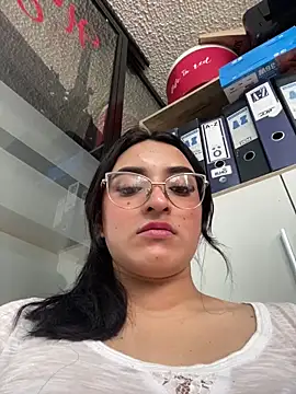 SophiaHilt0n online show from September 10, 3:01 pm