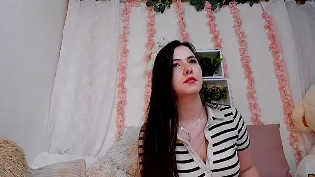 Snapshot of Idara_and_Edahi01 chatting on October 31, 11:53 pm Idara and Edahi01 online show from October 31, 11:53 pm