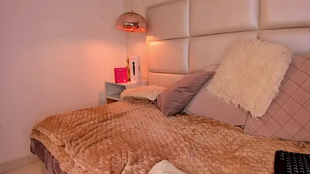 Aily Yozuko online show from September 27, 3:03 am