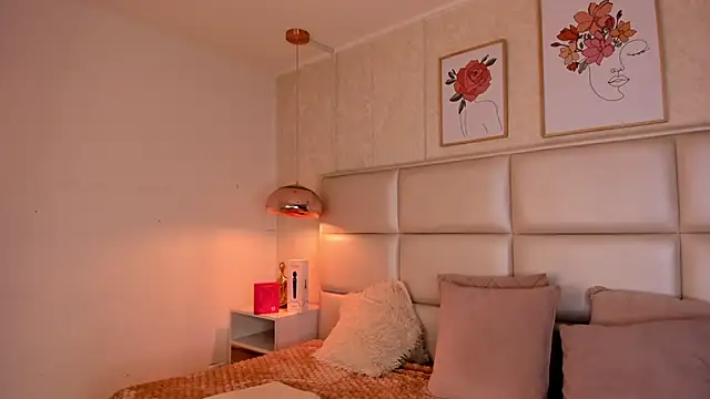 Aily Yozuko online show from September 20, 2:54 am