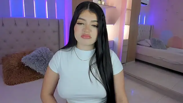 Mariana Baez online show from October 1, 8:25 pm