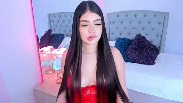 Mariana Baez online show from November 4, 8:47 pm