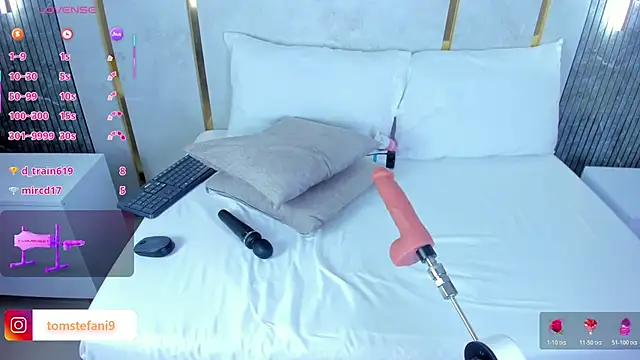 Snapshot of amor_smith_ chatting on October 19, 3:30 am amor smith online show from October 19, 3:30 am