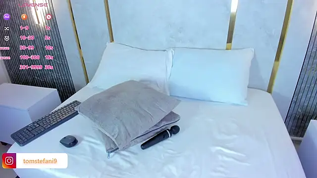 Snapshot of amor_smith_ chatting on October 9, 3:21 am amor smith online show from October 9, 3:21 am