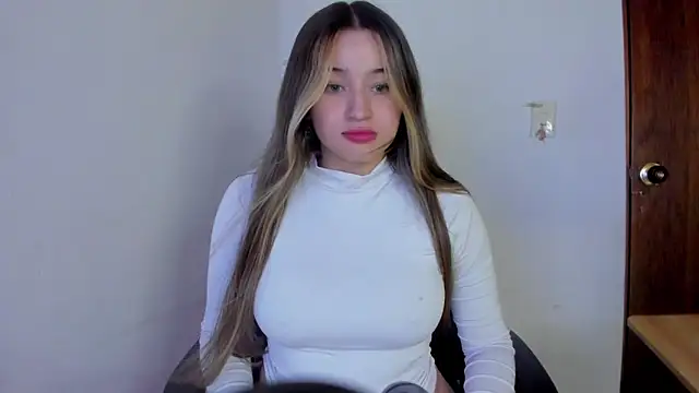 Sophie spencer1 online show from February 25, 4:11 am