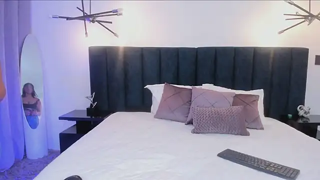 alaia7h online show from February 28, 7:46 pm