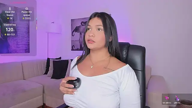 Snapshot of alaia7h chatting on September 28, 6:13 pm alaia7h online show from September 28, 6:13 pm