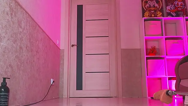 Snapshot of Katy_perry_ chatting on October 10, 3:44 am Katy perry online show from October 10, 3:44 am