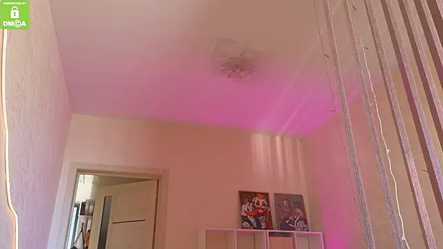 Snapshot of Katy_perry_ chatting on October 16, 3:42 am Katy perry online show from October 16, 3:42 am