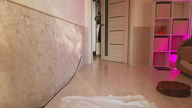 Snapshot of Katy_perry_ chatting on October 8, 2:49 am Katy perry online show from October 8, 2:49 am