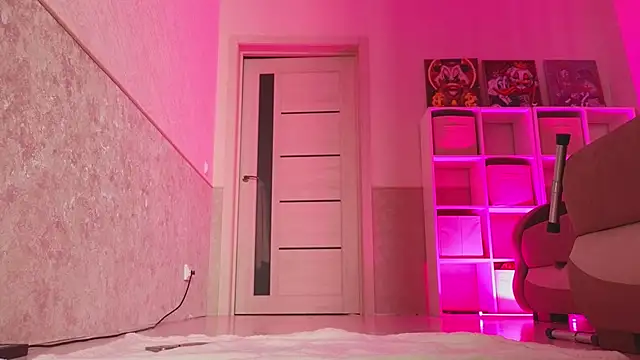 Snapshot of Katy_perry_ chatting on October 6, 5:35 am Katy perry online show from October 6, 5:35 am