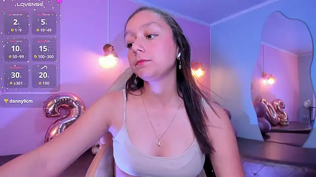 Snapshot of katy_sweet19 chatting on September 18, 7:01 pm katy sweet19 online show from September 18, 7:01 pm