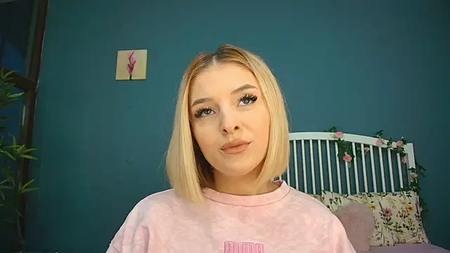 Snapshot of AlicePirs chatting on October 10, 4:17 am AlicePirs online show from October 10, 4:17 am