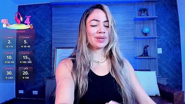 Snapshot of Alessia_Taylorr chatting on September 18, 11:53 am Alessia Taylorr online show from September 18, 11:53 am