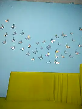 Snapshot of Evelyn_pink1 chatting on October 28, 10:21 am Evelyn pink1 online show from October 28, 10:21 am