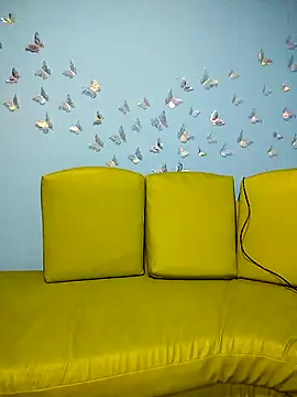 Snapshot of Evelyn_pink1 chatting on September 20, 10:24 am Evelyn pink1 online show from September 20, 10:24 am