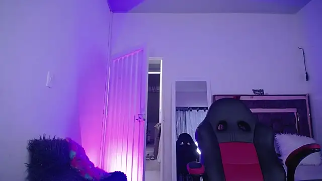 alejandrafitt online show from October 22, 9:20 pm