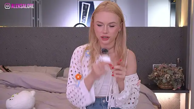 LexieLoree online show from July 27, 3:36 am