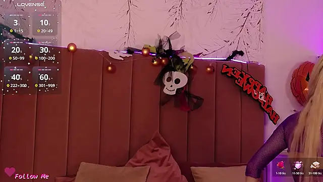 Snapshot of PinkySparks chatting on October 28, 8:03 pm PinkySparks online show from October 28, 8:03 pm