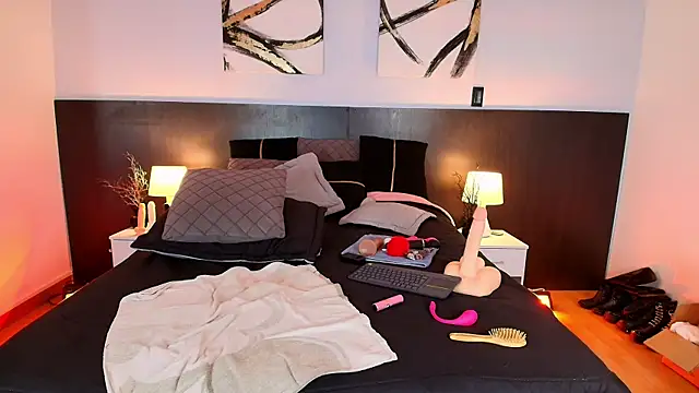 MartinaCaycedo online show from September 28, 12:10 pm